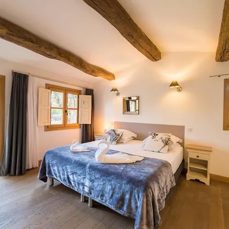 Villa De 7 Chambres Avec Piscine Privee Jacuzzi Et Jardin Clos A Porto Vecchio A 6 Km De La Plage Villa Porto-Vecchio
