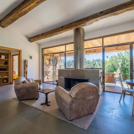 Villa De 7 Chambres Avec Piscine Privee Jacuzzi Et Jardin Clos A Porto Vecchio A 6 Km De La Plage Villa Porto-Vecchio