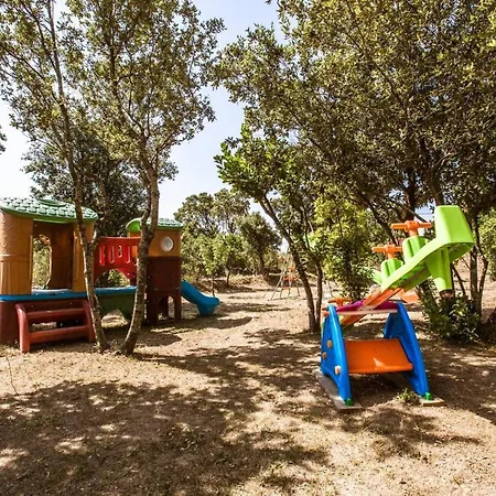 Villa Villa De 7 Chambres Avec Piscine Privee Jacuzzi Et Jardin Clos A Porto Vecchio A 6 Km De La Plage Porto-Vecchio (Corsica)