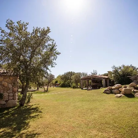 Villa Villa De 7 Chambres Avec Piscine Privee Jacuzzi Et Jardin Clos A Porto Vecchio A 6 Km De La Plage