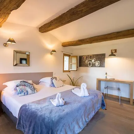 Villa de 7 chambres avec piscine privee jacuzzi et jardin clos a Porto Vecchio a 6 km de la plage * Porto Vecchio