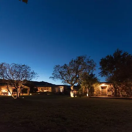 Villa De 7 Chambres Avec Piscine Privee Jacuzzi Et Jardin Clos A Porto Vecchio A 6 Km De La Plage Porto-Vecchio (Corsica)